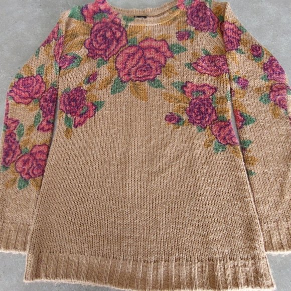 RUE 21 Women's 100% Acrylic Floral Print Crew Neck L/S Sweater - Tan Red Green - Picture 10 of 13